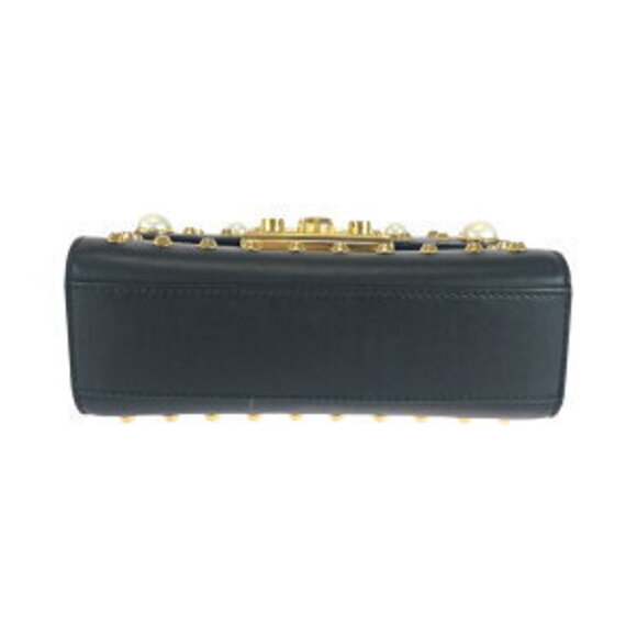 Gucci studded chain Shoulder Bag leather black pearl